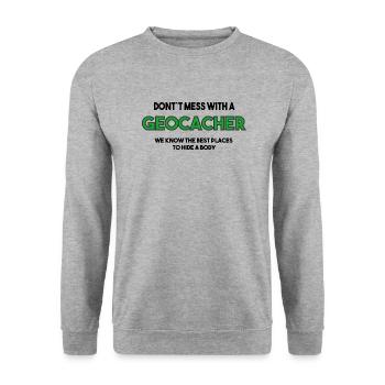 Don´t mess with a Geocacher | Grüne Schrift - Unisex Pullover - Weißgrau meliert - Vorne - Alina (178cm) & Michal (187cm)
