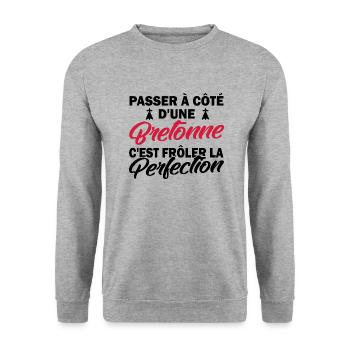 bretonne et perfection / cadeau humour bretonne - Sweat-shirt Unisexe - gris chiné - Devant - Alina (178cm) & Michal (187cm)
