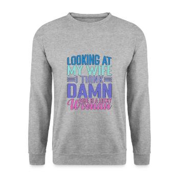 Looking At My Wife, Damn She Is A Lucky Woman 2 - Unisex Pullover - Weißgrau meliert - Vorne - Alina (178cm) & Michal (187cm)