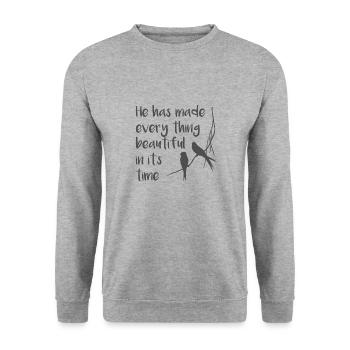 Christian Design He has made everything beautiful - Unisex Sweatshirt - salt & pepper - Front - Alina (178cm) & Michal (187cm)