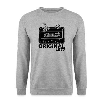 Year of birth 1977 Cassette 1977 Birthday 1977 - Unisex Sweatshirt - salt & pepper - Front - Alina (178cm) & Michal (187cm)