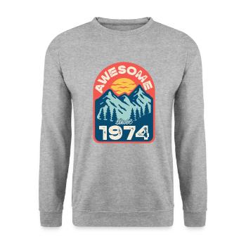 Awesome since 1974 - Unisex Pullover - Weißgrau meliert - Vorne - Alina (178cm) & Michal (187cm)