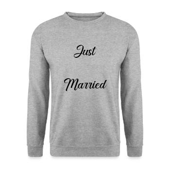 GERADE VERHEIRATET. Junggesellinnenabschied. HEILIGER VALENTIN. LANG LEBE DIE MARIES - Unisex Pullover - Weißgrau meliert - Vorne - Alina (178cm) & Michal (187cm)