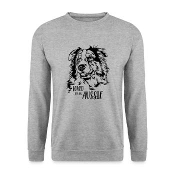 AUSTRALIAN SHEPHERD loved by an Aussie Wilsigns - Unisex Sweatshirt - salt & pepper - Front - Alina (178cm) & Michal (187cm)
