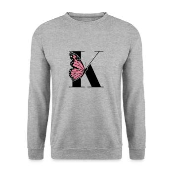 Elegantes Monogramm mit Schmetterling– Buchstabe K - Unisex Pullover - Weißgrau meliert - Vorne - Alina (178cm) & Michal (187cm)