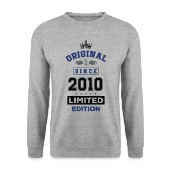 2010 limited edition Geburtstag - Unisex Pullover - Weißgrau meliert - Vorne - Alina (178cm) & Michal (187cm)