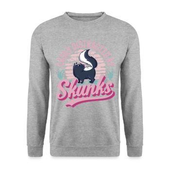 Stinktier Geschenk - Unisex Pullover - Weißgrau meliert - Vorne - Alina (178cm) & Michal (187cm)