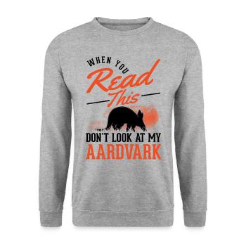 Erdferkel Geschenk Aardvark - Unisex Pullover - Weißgrau meliert - Vorne - Alina (178cm) & Michal (187cm)