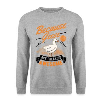 Because Geese are freaking awesome Gans - Unisex Pullover - Weißgrau meliert - Vorne - Alina (178cm) & Michal (187cm)