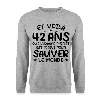 42 Year Old Birthday Gift 42 Year Old Men - Unisex Sweatshirt - salt & pepper - Front - Alina (178cm) & Michal (187cm)