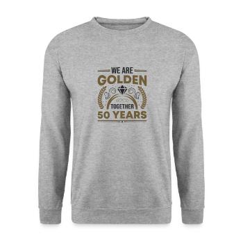Wir sind Golden Together 50 Jahre Hochzeitstag - Unisex Pullover - Weißgrau meliert - Vorne - Alina (178cm) & Michal (187cm)