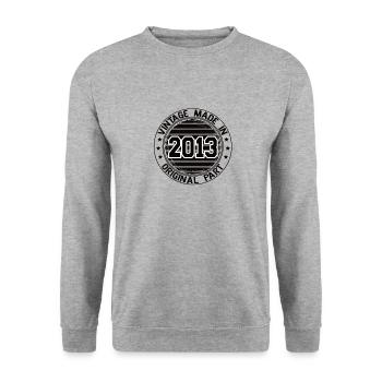 Vintage Made In 2013 Original Part Birthday 2013 - Unisex Sweatshirt - salt & pepper - Front - Alina (178cm) & Michal (187cm)