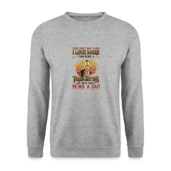 Firefighter Stolz Firefighter Papa - Unisex Sweatshirt - salt & pepper - Front - Alina (178cm) & Michal (187cm)