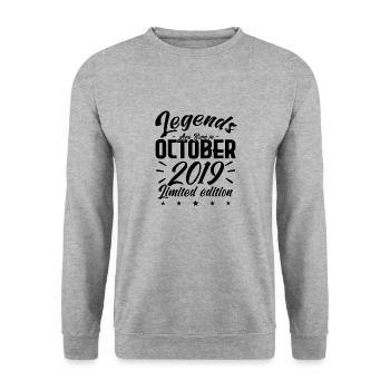 LEGENDEN WERDEN IM HERBST-2019-JUBILÄUMSGESCHENK GEBOREN. - Unisex Pullover - Weißgrau meliert - Vorne - Alina (178cm) & Michal (187cm)