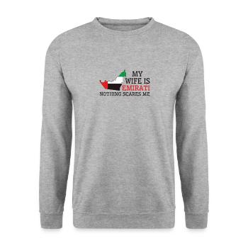 Rien ne me fait peur Emirati Wife United - Sweat-shirt Unisexe - gris chiné - Devant - Alina (178cm) & Michal (187cm)