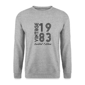 Vintage 1983 Vintage Geburtstag Retro Vintage - Unisex Pullover - Weißgrau meliert - Vorne - Alina (178cm) & Michal (187cm)