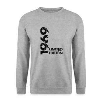 Édition limitée 1969 - Sweat-shirt Unisexe - gris chiné - Devant - Alina (178cm) & Michal (187cm)