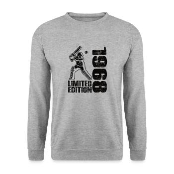 Limited Edition 1968 Limited Edition Cricket - Unisex Sweatshirt - salt & pepper - Front - Alina (178cm) & Michal (187cm)