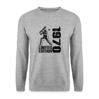 Limited Edition 1970 Limited Edition Cricket - Unisex Pullover - Weißgrau meliert - Vorne - Alina (178cm) & Michal (187cm)