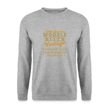 1994 Vintage Retro Geburtstagsgeschenk - Unisex Pullover - Weißgrau meliert - Vorne - Alina (178cm) & Michal (187cm)