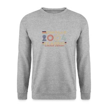 2004 Vintage Retro Geburtstagsgeschenk - Unisex Pullover - Weißgrau meliert - Vorne - Alina (178cm) & Michal (187cm)