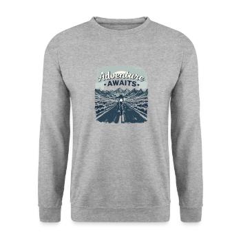 Adventure Awaits Motorrad Motorradfahrer Motorrad - Unisex Pullover - Weißgrau meliert - Vorne - Alina (178cm) & Michal (187cm)