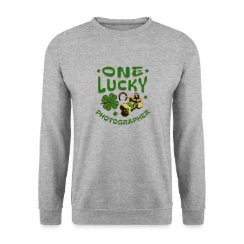 One Lucky Photographer Happy Saint Patrick's Day - Unisex Sweatshirt - salt & pepper - Front - Alina (178cm) & Michal (187cm)