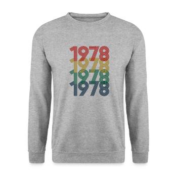 Cool Retro 1978, 44 Jahre alt, Geschenk zum 44. Geburtstag - Unisex Pullover - Weißgrau meliert - Vorne - Alina (178cm) & Michal (187cm)