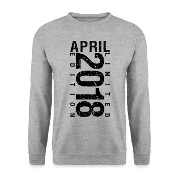 Geburtstag April 2018 April geboren im April 2018 - Unisex Pullover - Weißgrau meliert - Vorne - Alina (178cm) & Michal (187cm)