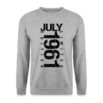 Birthday July 1961 July born in July 1961 - Unisex Sweatshirt - salt & pepper - Front - Alina (178cm) & Michal (187cm)