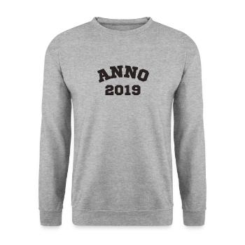Anno 2019 Geburtstag Geburtsjahr - Unisex Pullover - Weißgrau meliert - Vorne - Alina (178cm) & Michal (187cm)