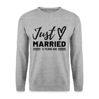 10th wedding anniversary - Unisex Sweatshirt - salt & pepper - Front - Alina (178cm) & Michal (187cm)