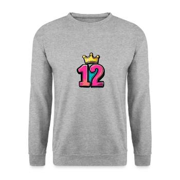 12 Zahl Krone - Unisex Pullover - Weißgrau meliert - Vorne - Alina (178cm) & Michal (187cm)