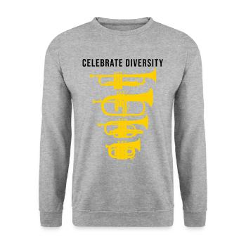Celebrate diversity, lustiges Trompete Geschenk - Unisex Pullover - Weißgrau meliert - Vorne - Alina (178cm) & Michal (187cm)