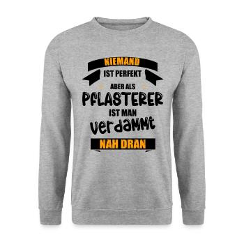 Pflasterer Steinsetzer Geschenkidee Steinleger - Unisex Pullover - Weißgrau meliert - Vorne - Alina (178cm) & Michal (187cm)