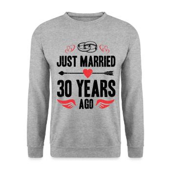 Just Married 30 Years Ago 30th Wedding Anniversary - Unisex Sweatshirt - salt & pepper - Front - Alina (178cm) & Michal (187cm)