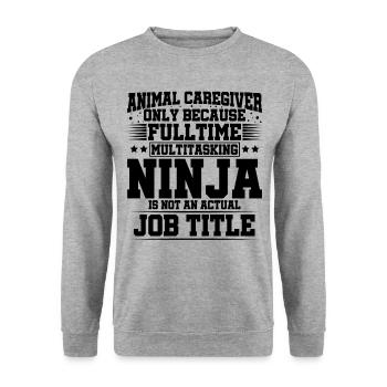 Caregiver Because Of Multi Tasking Ninja Animal Ke - Unisex Pullover - Weißgrau meliert - Vorne - Alina (178cm) & Michal (187cm)