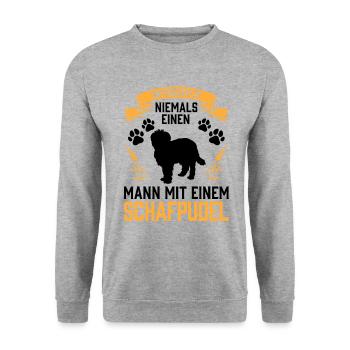 Mann mit Schafpudel altdeutscher Hütepudel - Unisex Pullover - Weißgrau meliert - Vorne - Alina (178cm) & Michal (187cm)