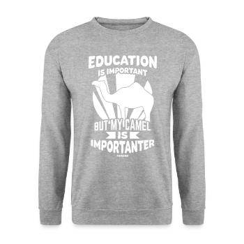 Education Is Important But My Camel Is Importanter - Unisex Pullover - Weißgrau meliert - Vorne - Alina (178cm) & Michal (187cm)