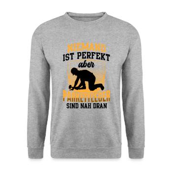Parkettleger ist nicht perfekt Fußbodenleger - Unisex Pullover - Weißgrau meliert - Vorne - Alina (178cm) & Michal (187cm)