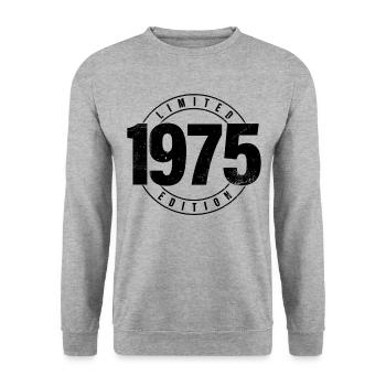 Limited Edition 1975 Birth Year Urban Birthday - Unisex Sweatshirt - salt & pepper - Front - Alina (178cm) & Michal (187cm)