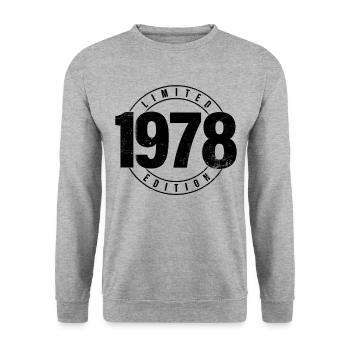 Limited Edition 1978 Year of Birth Urban Birthday - Unisex Sweatshirt - salt & pepper - Front - Alina (178cm) & Michal (187cm)