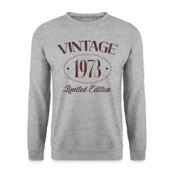 Vintage 1973 Limited Edition Birthday 1973 - Unisex Sweatshirt - salt & pepper - Front - Alina (178cm) & Michal (187cm)