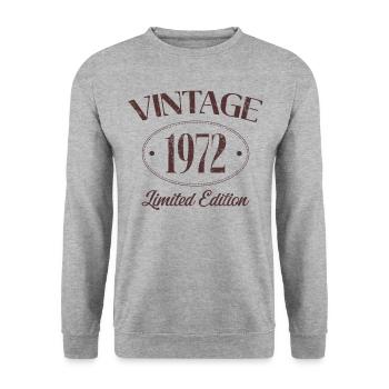 Vintage 1972 Limited Edition Birthday 1972 - Unisex Sweatshirt - salt & pepper - Front - Alina (178cm) & Michal (187cm)