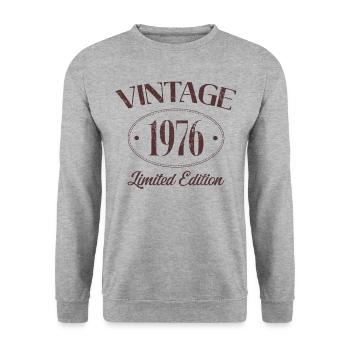 Vintage 1976 Limited Edition Birthday 1976 - Unisex Sweatshirt - salt & pepper - Front - Alina (178cm) & Michal (187cm)