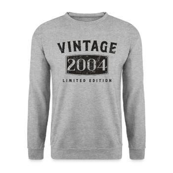 Birthday 2004 Limited Edition Vintage 2004 - Unisex Sweatshirt - salt & pepper - Front - Alina (178cm) & Michal (187cm)