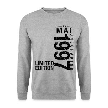 Birthday May 1997 May born in May - Unisex Sweatshirt - salt & pepper - Front - Alina (178cm) & Michal (187cm)