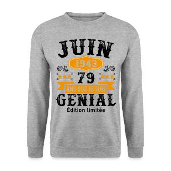 79 Ans Anniversaire Vintage Né(e) en Juin 1943 - Sweat-shirt Unisexe - gris chiné - Devant - Alina (178cm) & Michal (187cm)