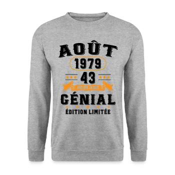 43 Ans Anniversaire Vintage Né(e) en Août 1979 - Sweat-shirt Unisexe - gris chiné - Devant - Alina (178cm) & Michal (187cm)