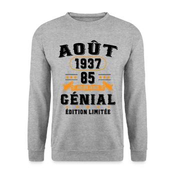 85 Ans Anniversaire Vintage Né(e) en Août 1937 - Sweat-shirt Unisexe - gris chiné - Devant - Alina (178cm) & Michal (187cm)